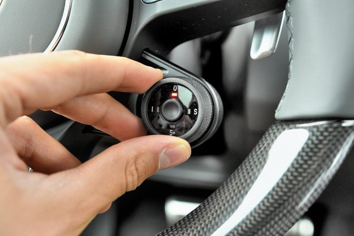 KSZ_CAYENNE_TURBO_COUPE_INTERIOR_184