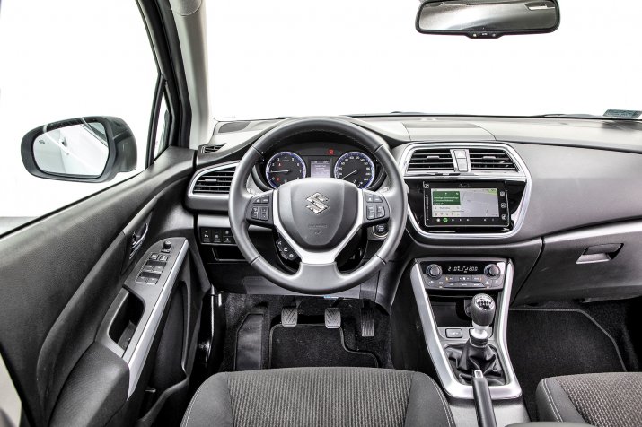 2020 Suzuki SX4__05