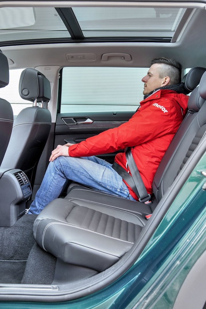 KSZ_VW_PASSAT_B8_FL_ALLTRACK_INTERIOR_001