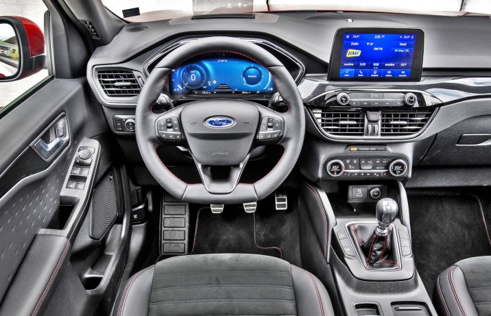 Ford Kuga 2.0 EcoBlue mHEV test Magazyn Auto