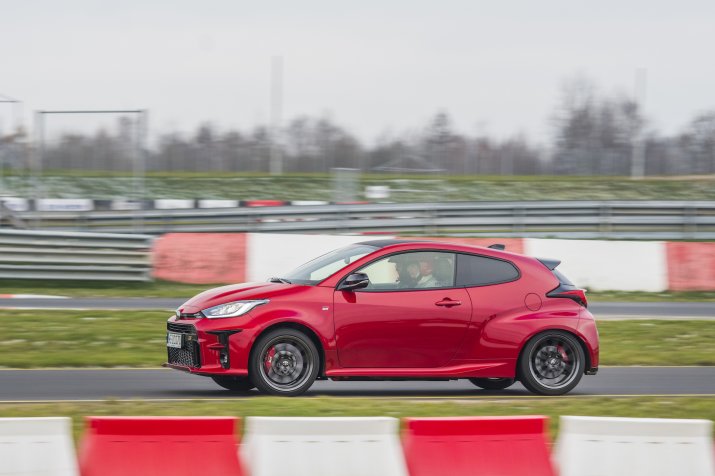 KSZ_TOYOTA_GR_YARIS_TOR_DYNAMIKA_023