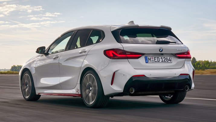 P90402179_highRes_the-all-new-bmw-128t