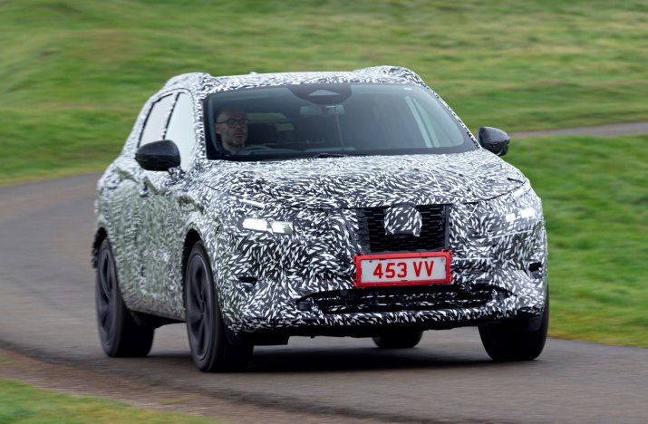 New Nissan Qashqai camo 1-source