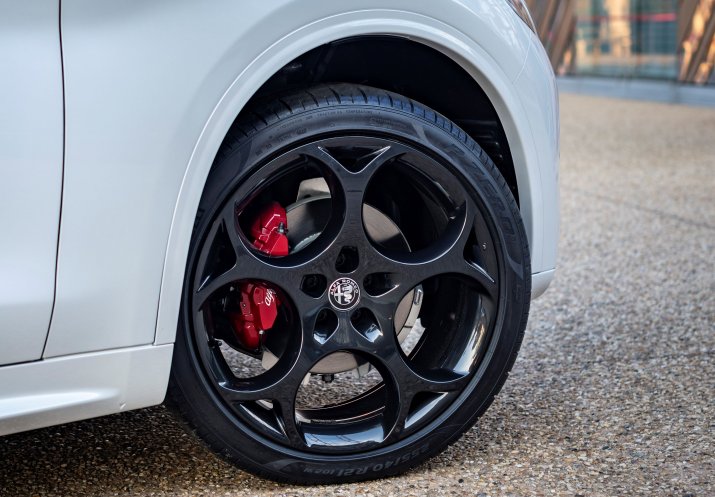 19_Stelvio Veloce Ti