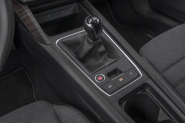 KSZ_SEAT_LEON_IV_SW_XCELLENCE_INTERIOR_008