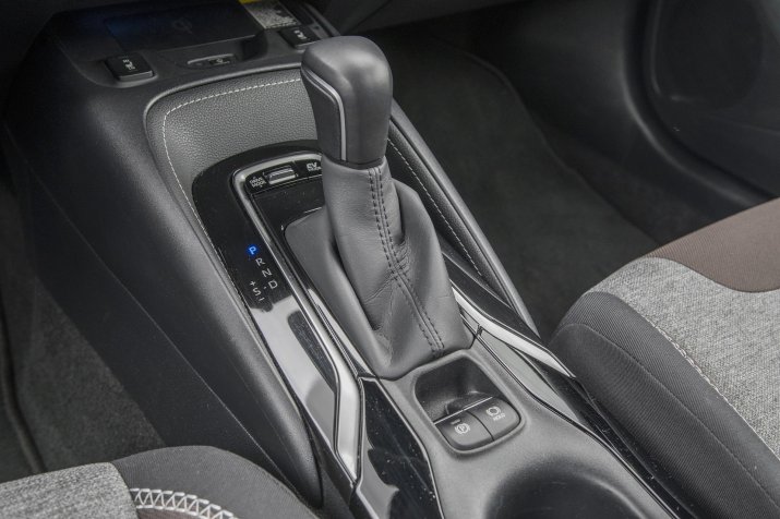 KSZ_TOYOTA_COROLLA_XII_TREC_KOMBI_INTERIOR_009