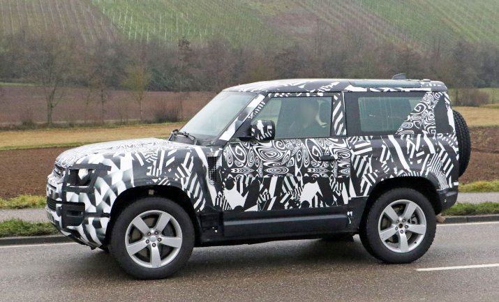 Land Rover Defender 90 V8 5