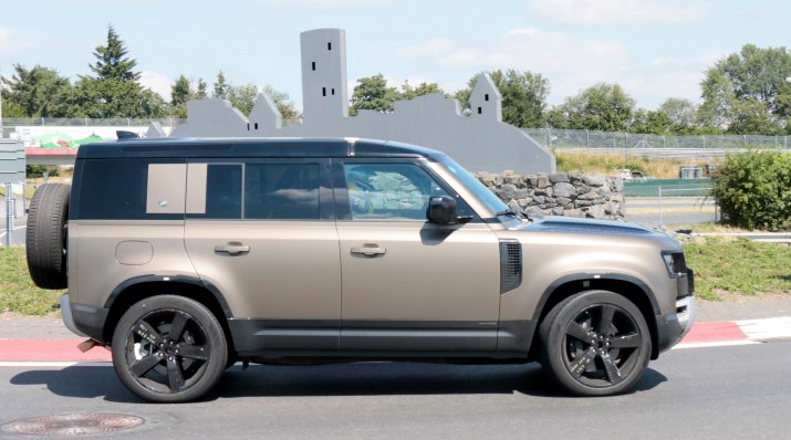 Land Rover Defender V8 8