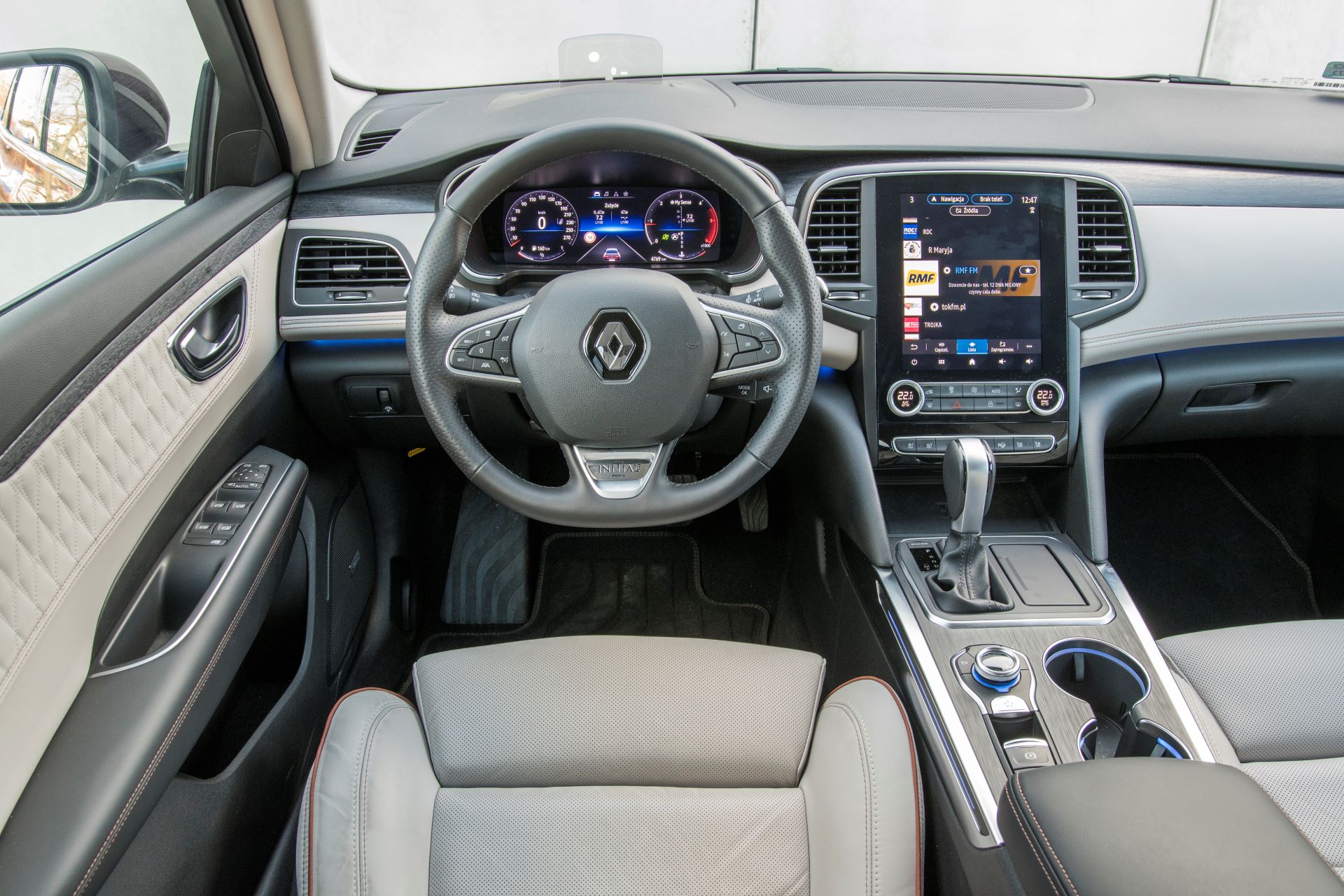 KSZ_RENAULT_TALISMAN_I_FL_INITIALE_INTERIOR_002