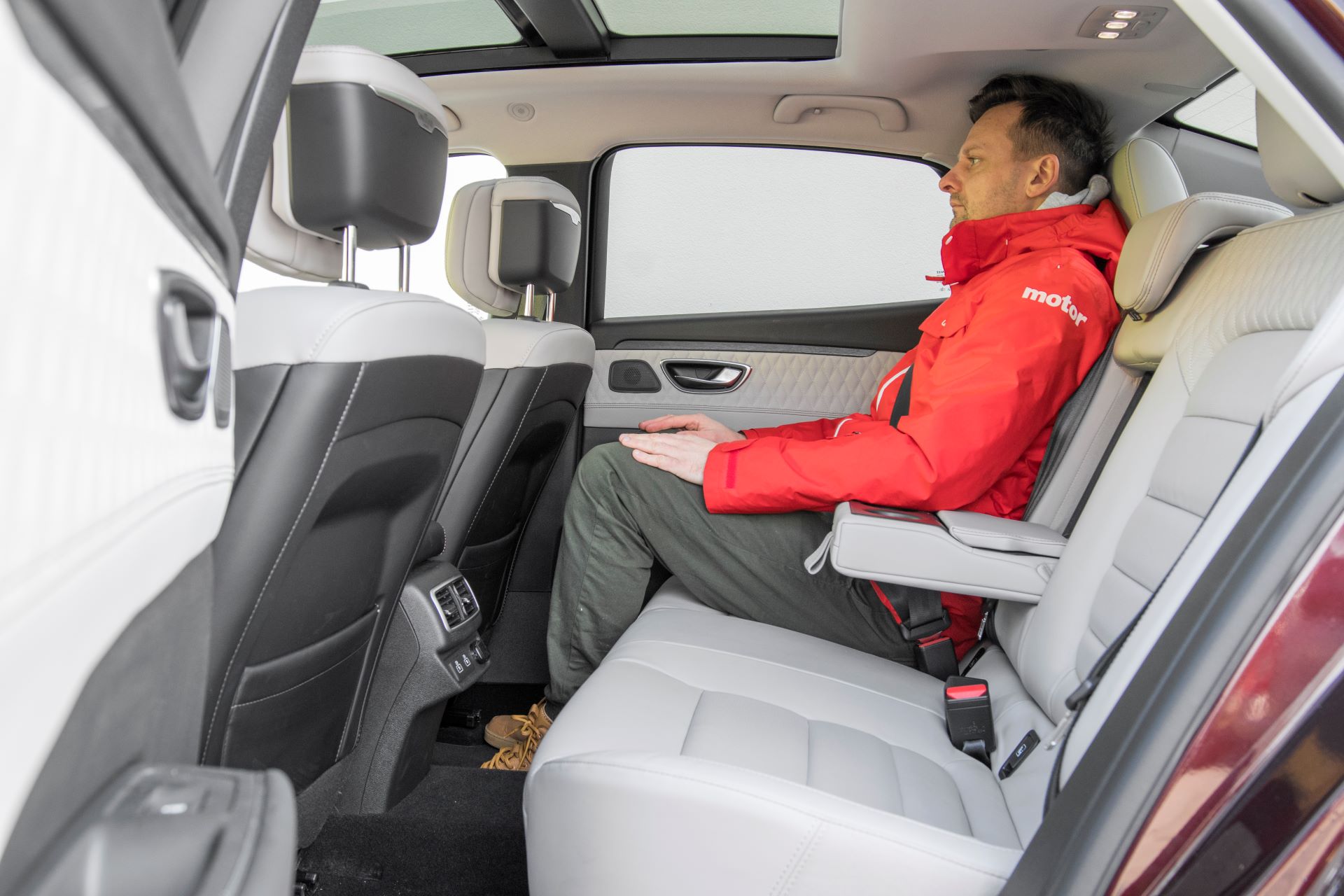 KSZ_RENAULT_TALISMAN_I_FL_INITIALE_INTERIOR_131