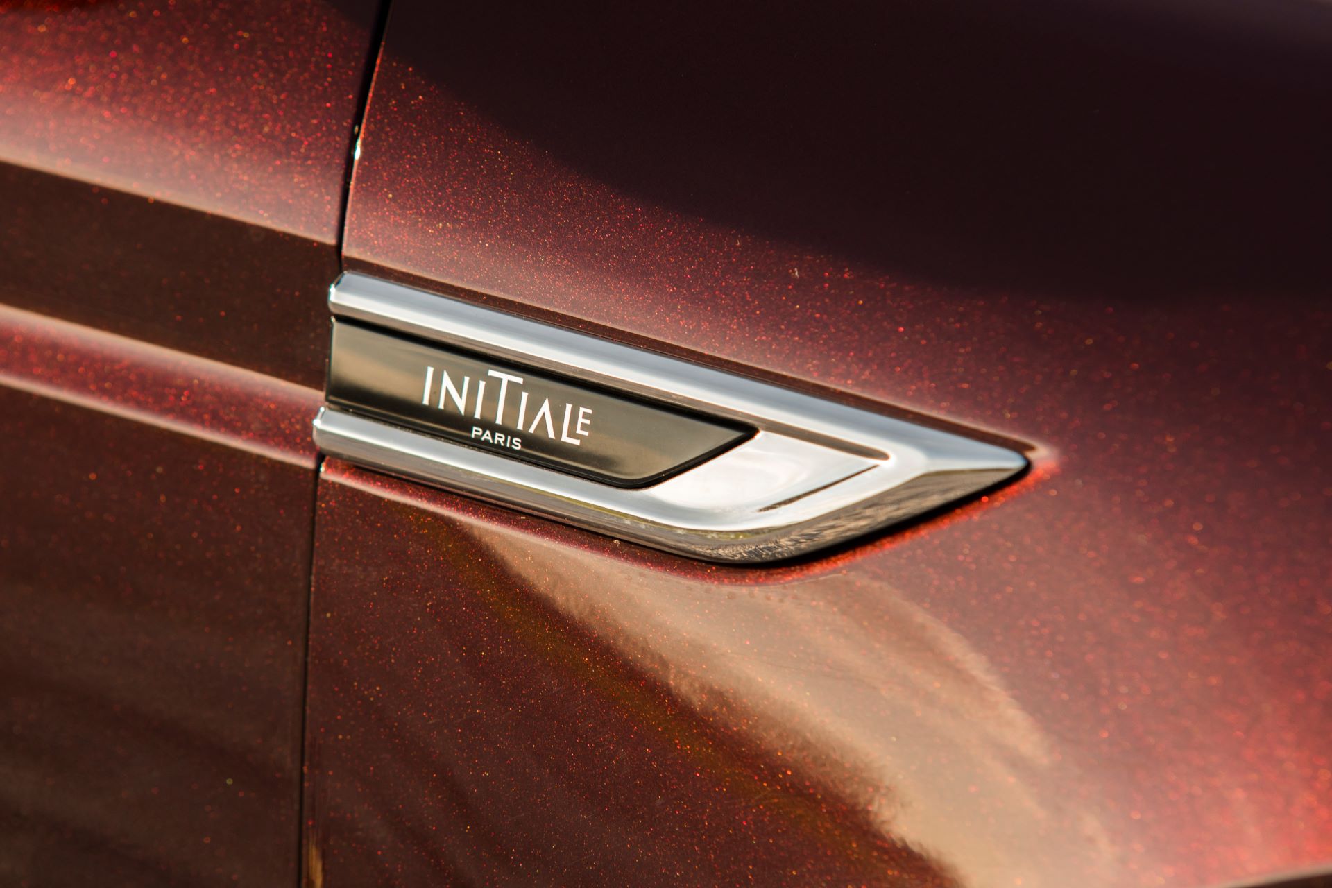 KSZ_RENAULT_TALISMAN_I_FL_INITIALE_EXTERIOR_019