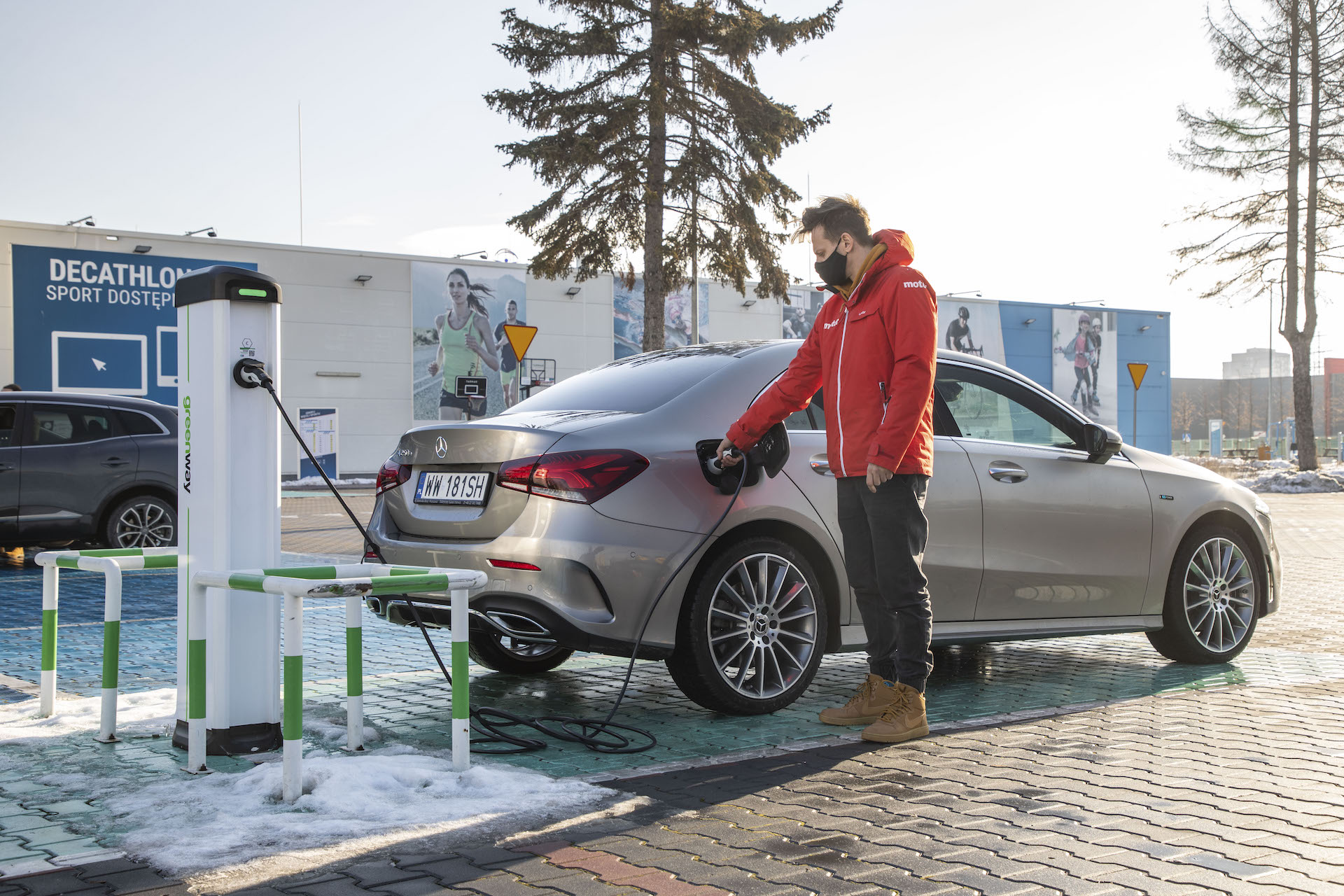 Mercedes A250e - czas ładowania