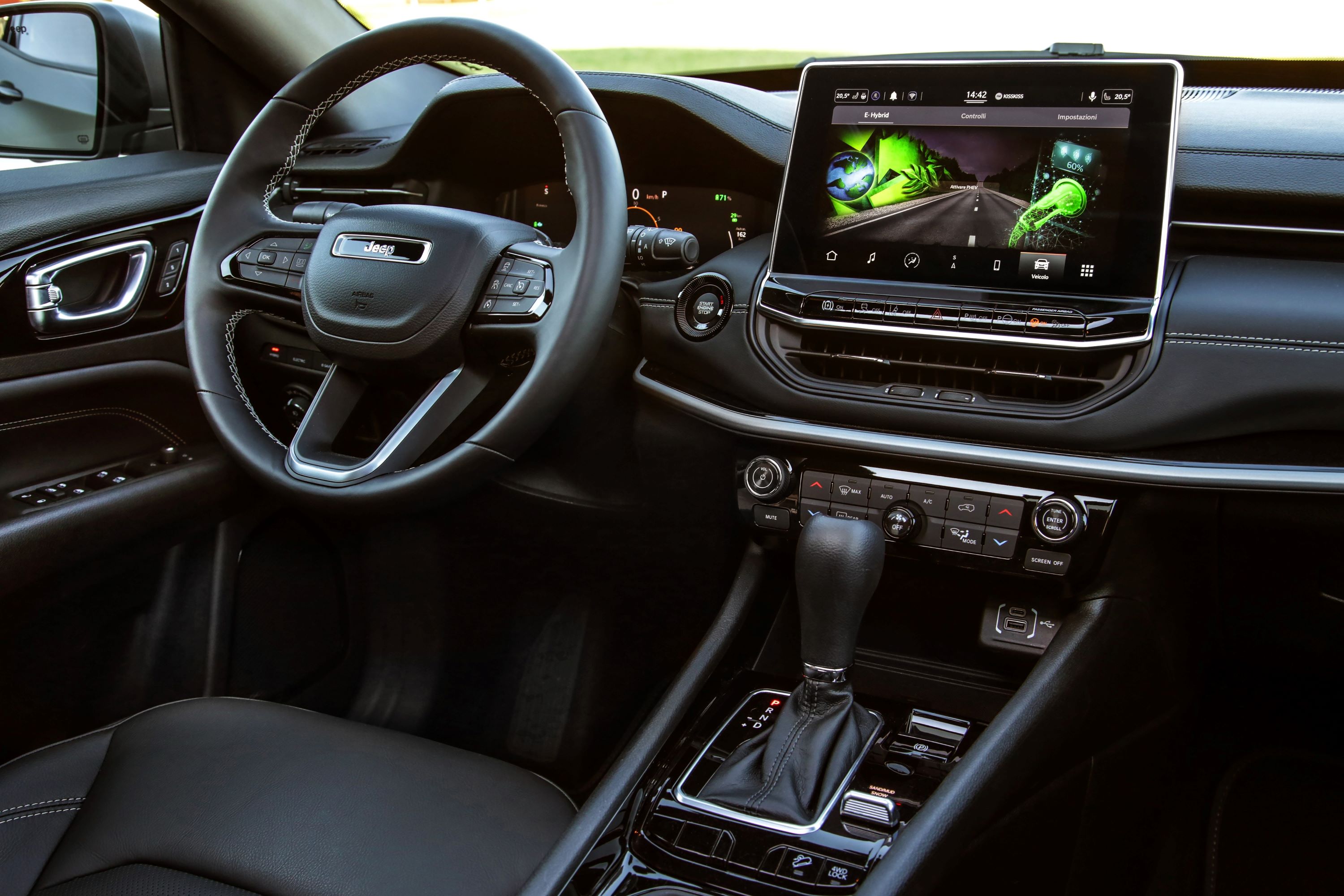 2_New Jeep Compass 80th Anniversary