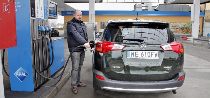 tankowanie paliwa stacja