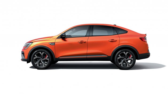 RenaultArkana_bok