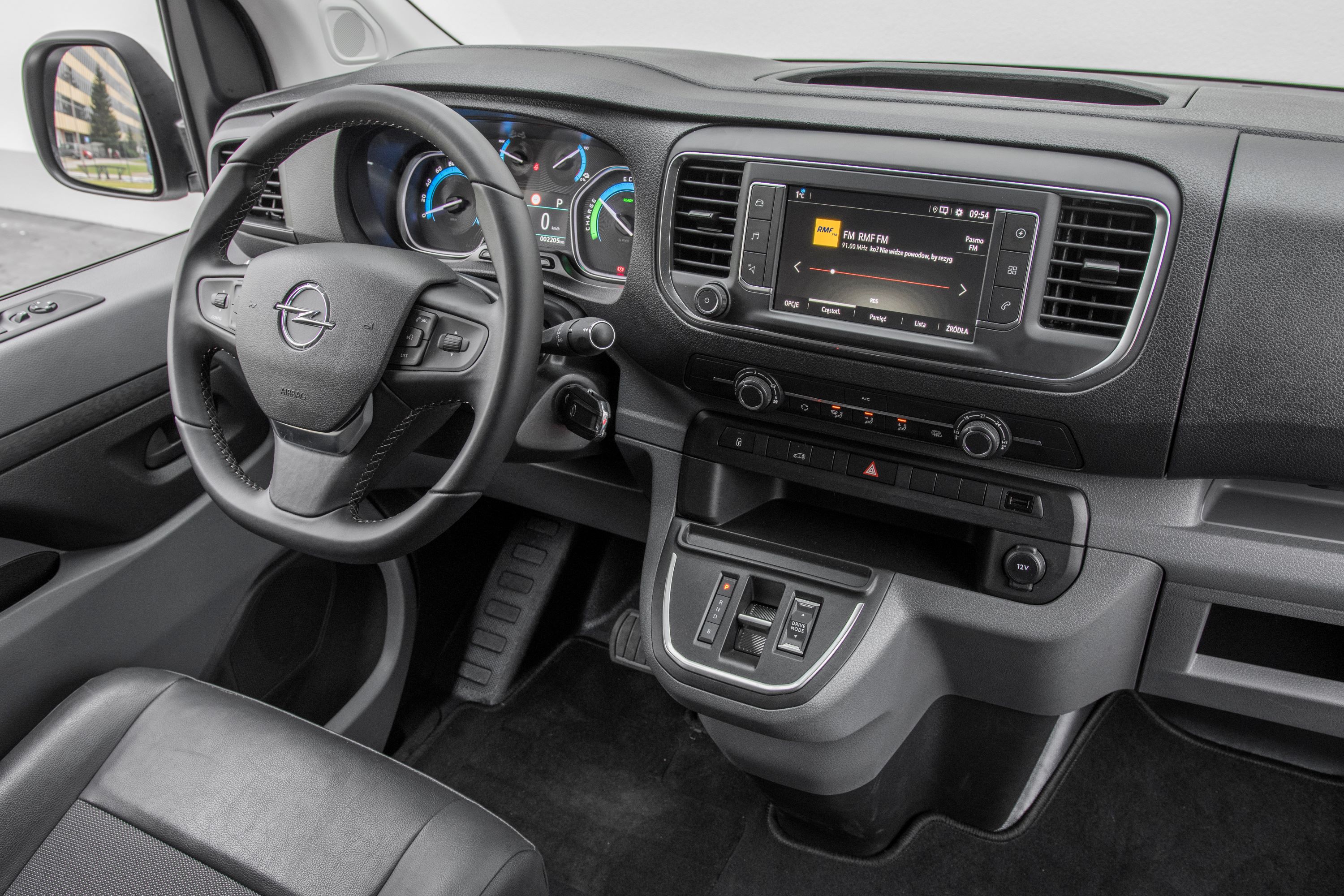 KSZ_OPEL_VIVARO_E_FURGON_INTERIOR_003