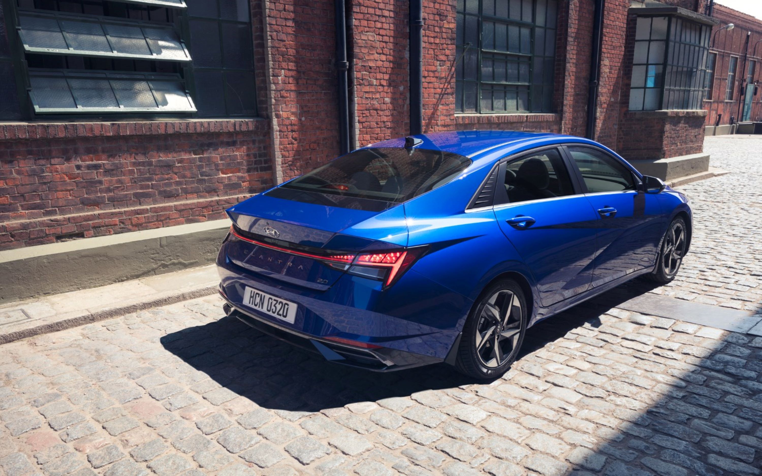 2021_HYUNDAI_ELANTRA_06_1610