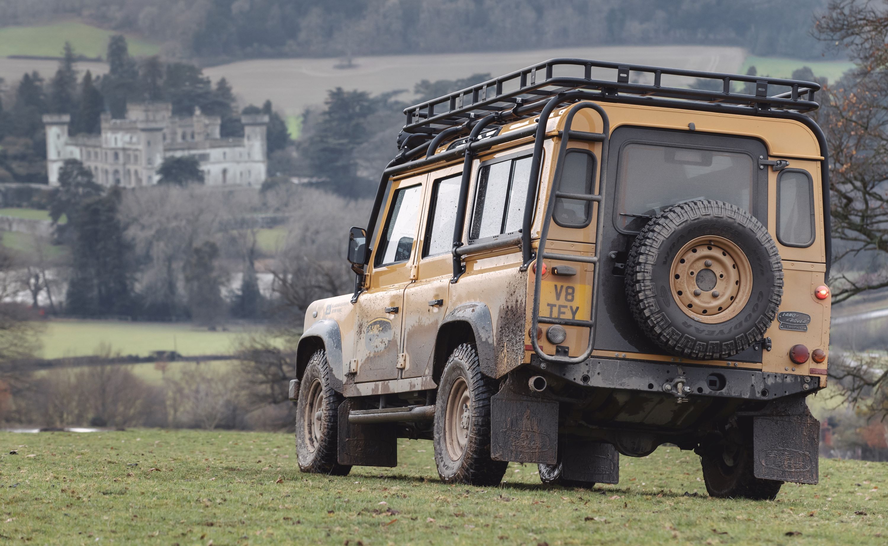 L_Classic_Trophy_100221_29