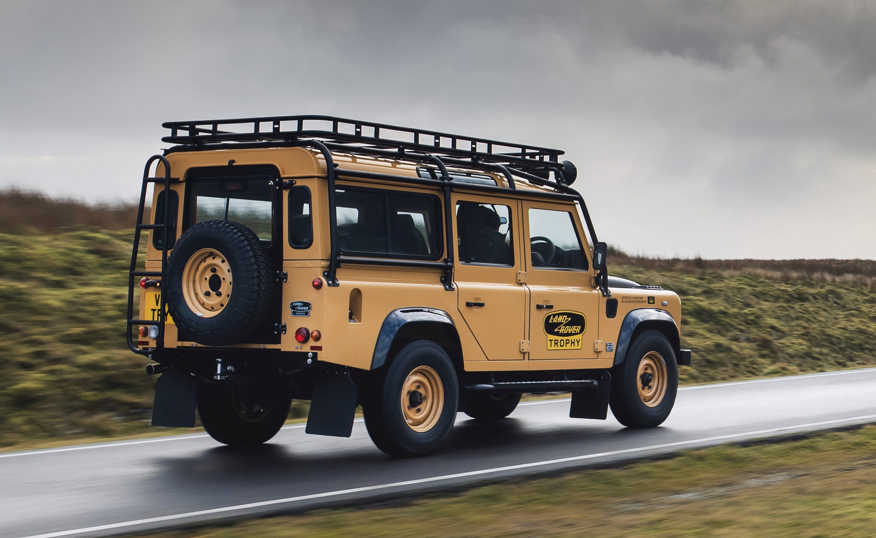 L_Classic_Trophy_100221_07