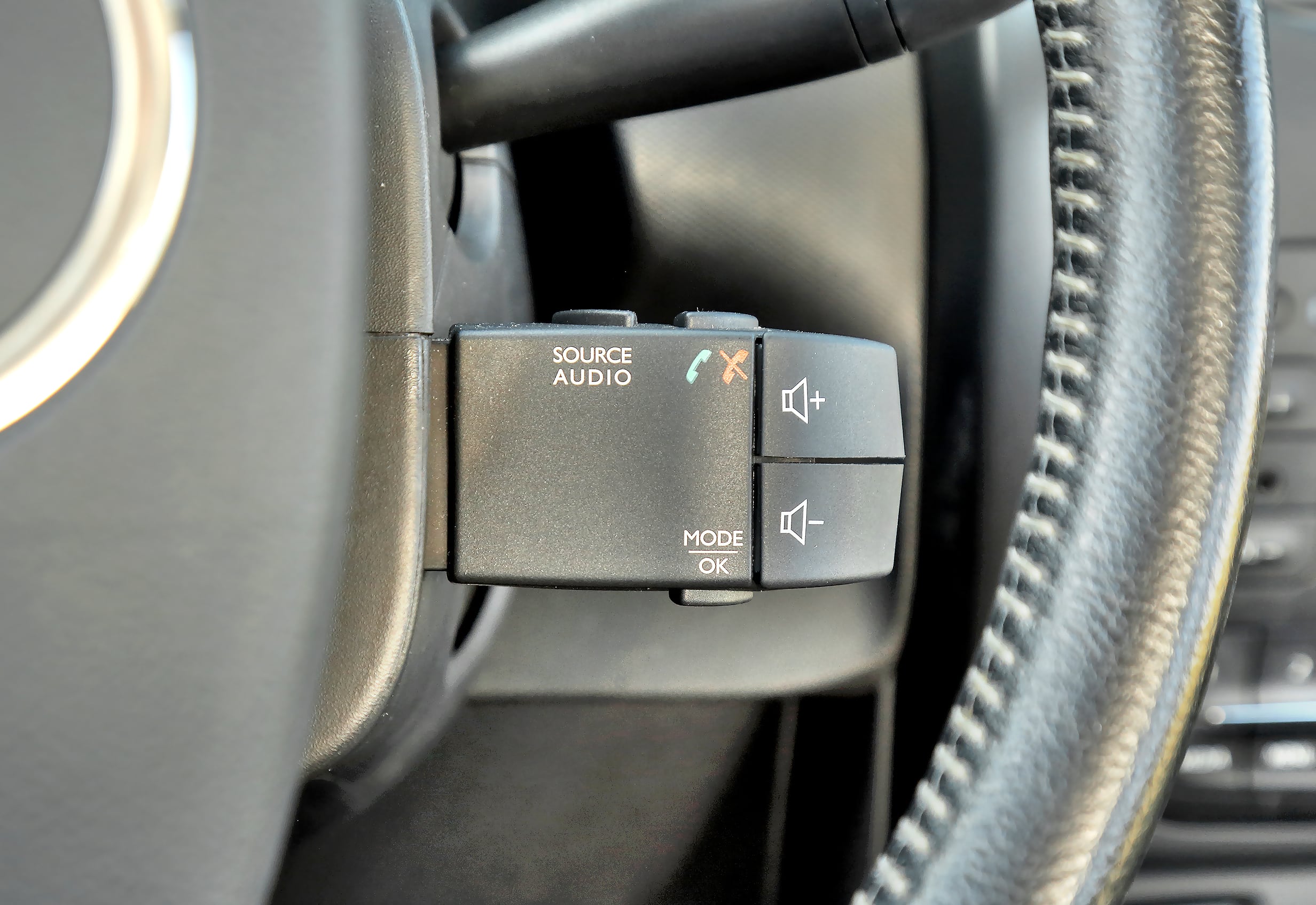 Dacia_Duster_1.6_SCe_10