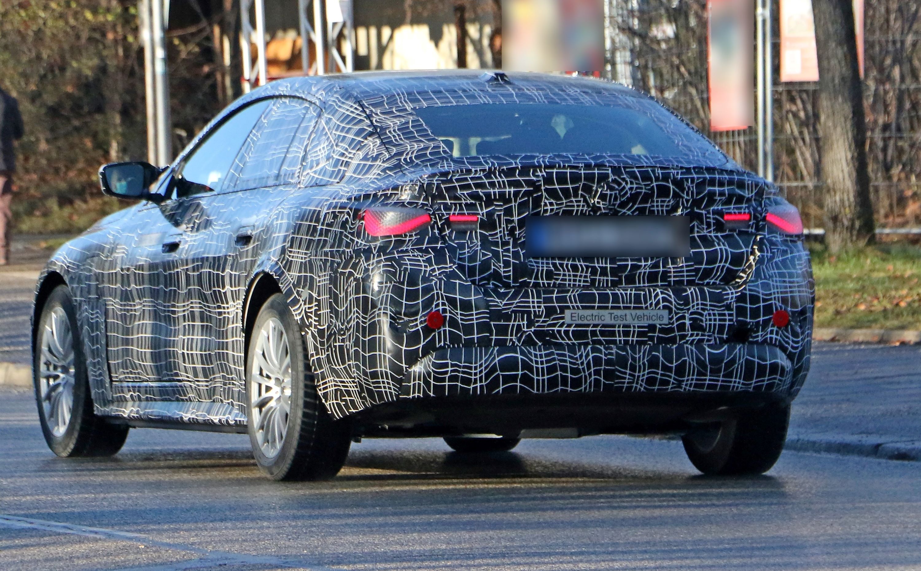 BMWi42