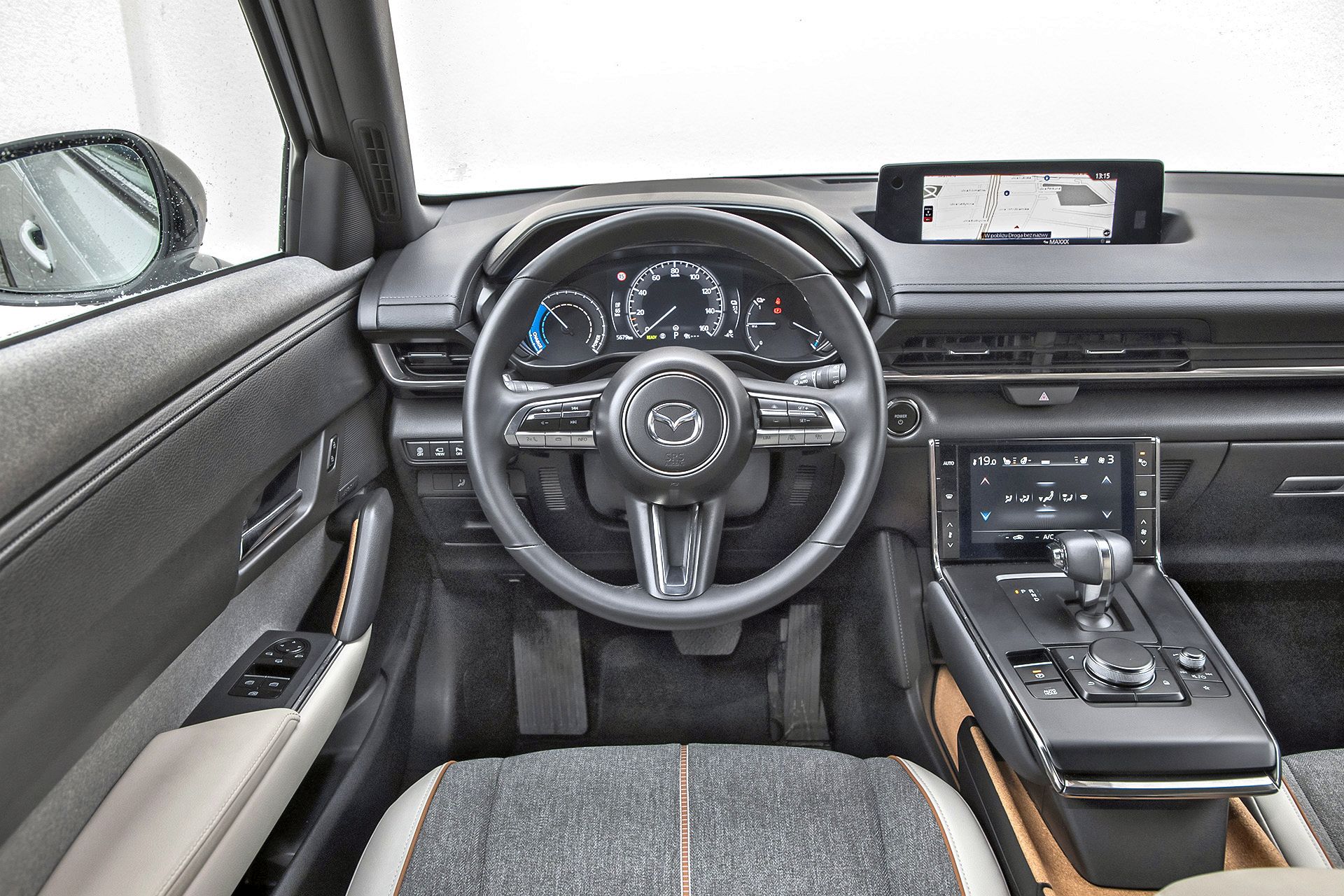 2021 Mazda MX-30 (6)