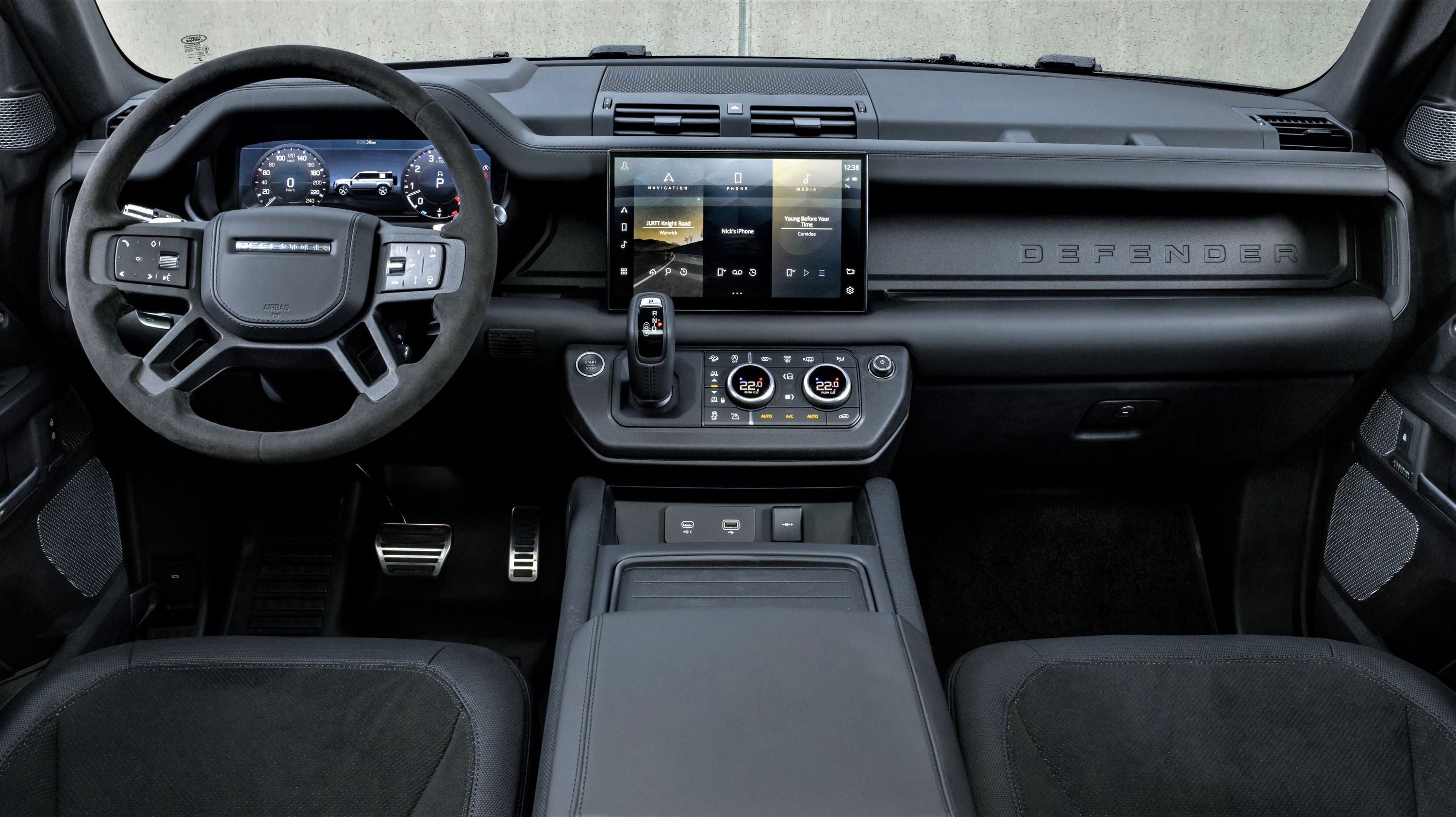 LR_DEF_V8_INTERIOR_22MY_250221_02