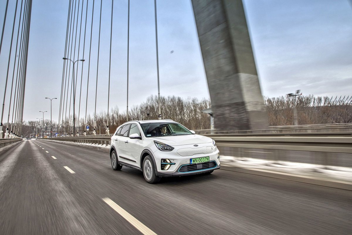 Baterie elektryków po 100 tys. km. Podium rankingu zdominował jeden koncern