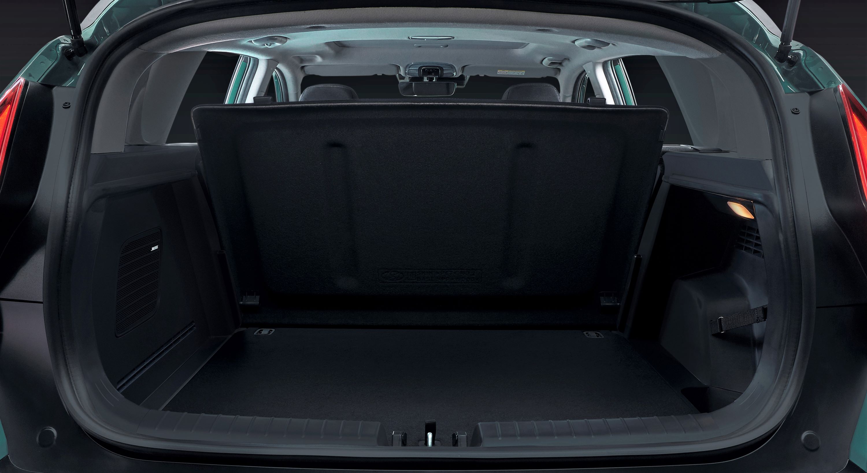 Hyundai_Bayon_Studio_Muenchen_Nov__Trunk_01