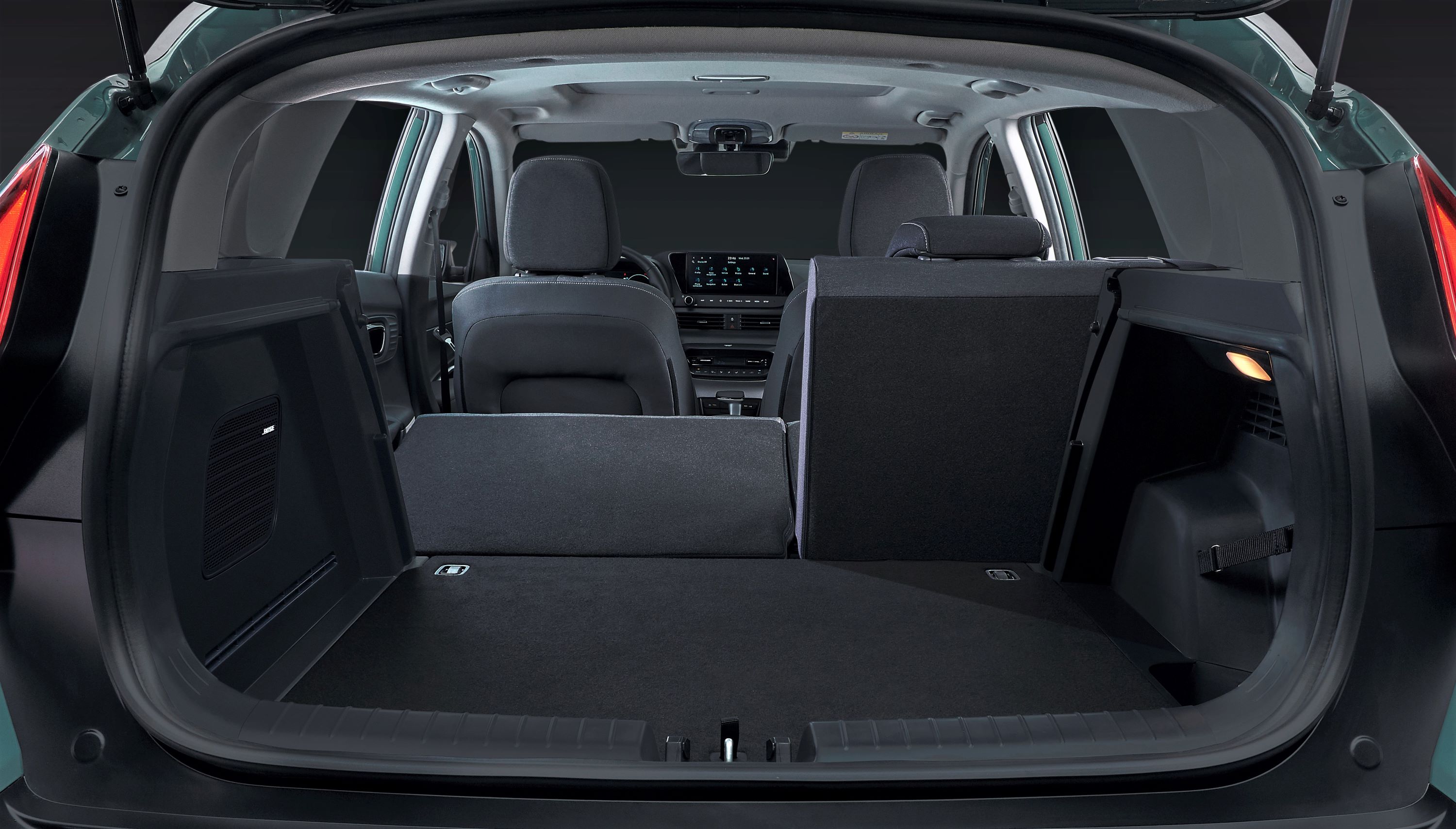 Hyundai_Bayon_Studio_Muenchen_Nov__Trunk_03