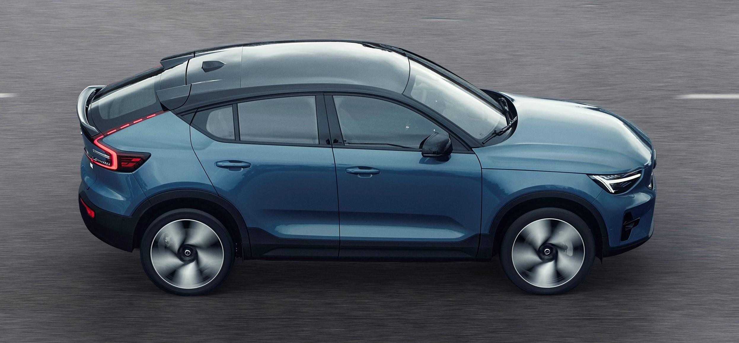 277630_Volvo_C40_Recharge