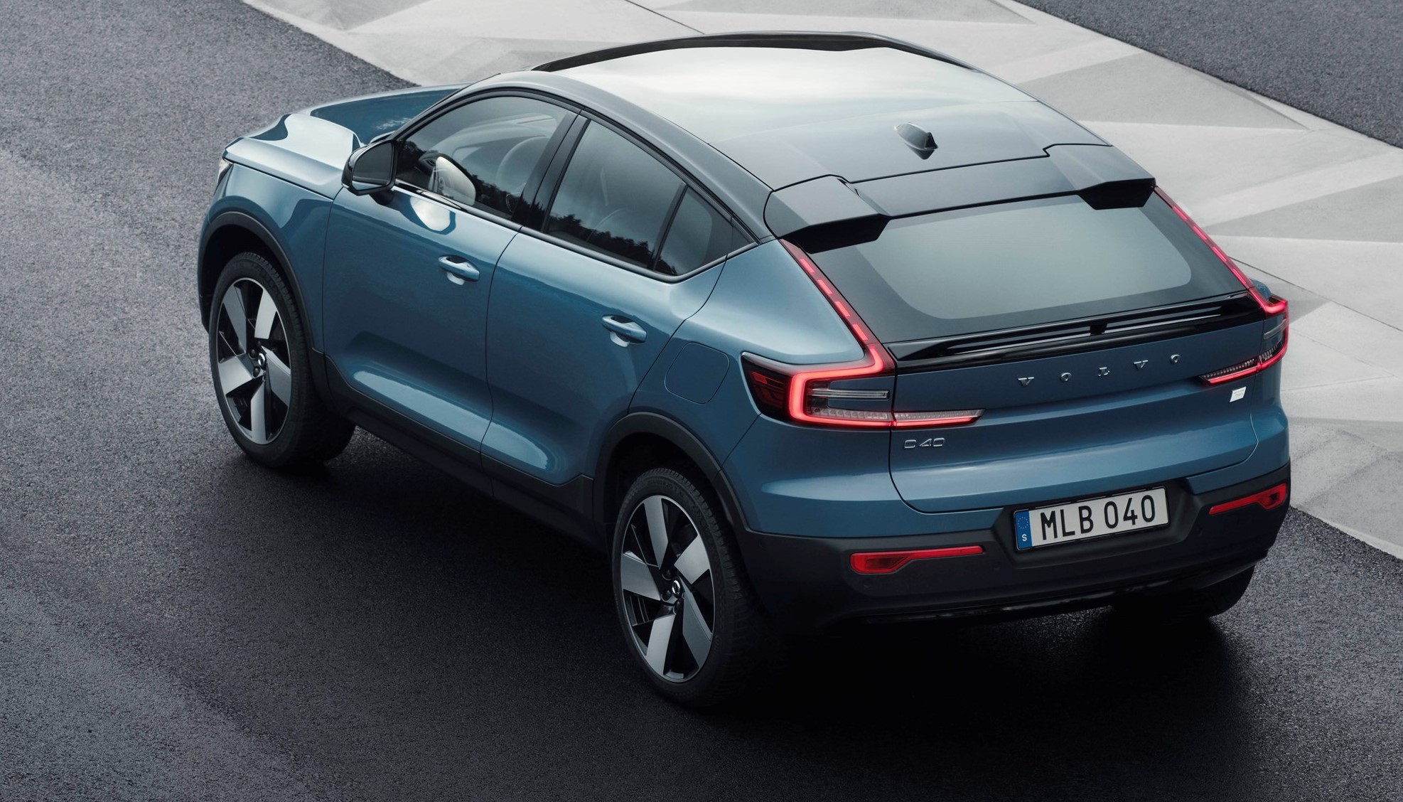 277643_Volvo_C40_Recharge