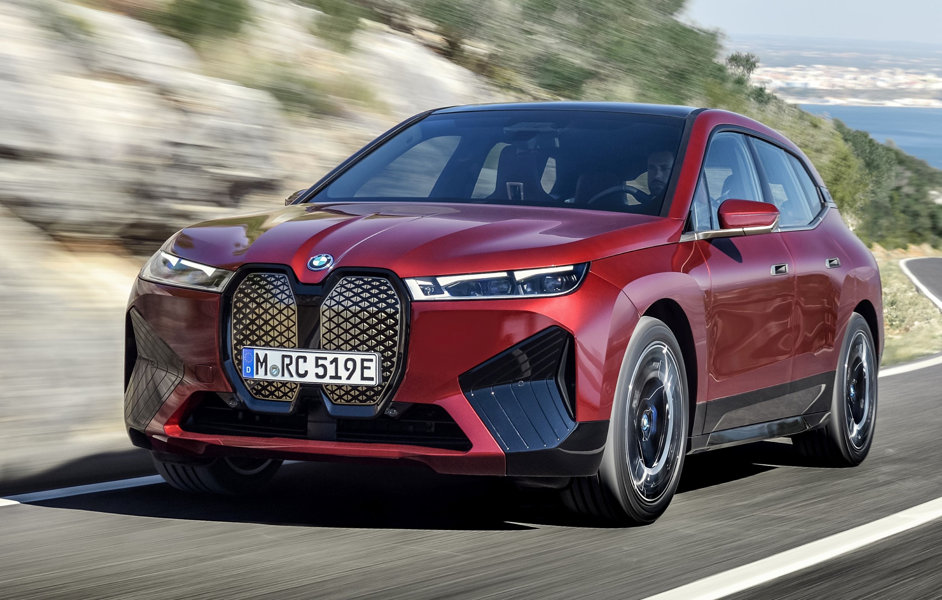 P90407448_highRes_the-first-ever-bmw-i