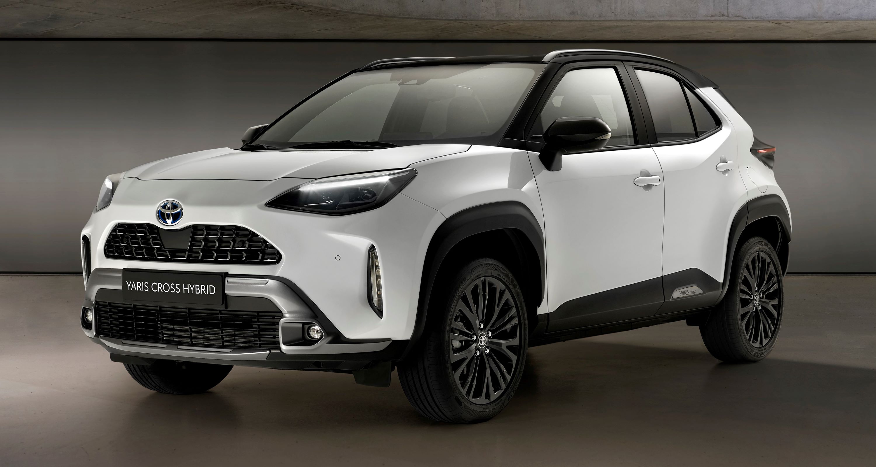 yaris-cross-adventure-ext-01