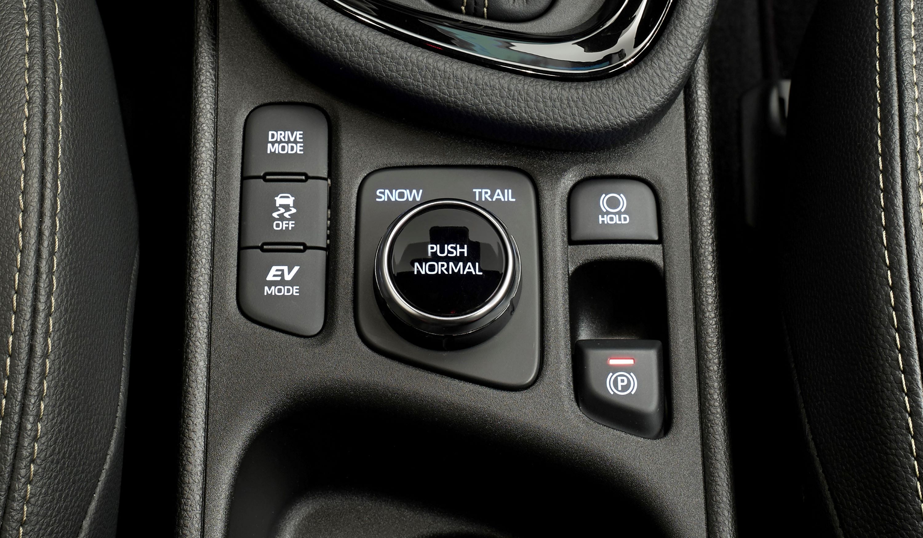 yaris-cross-adventure-int-07