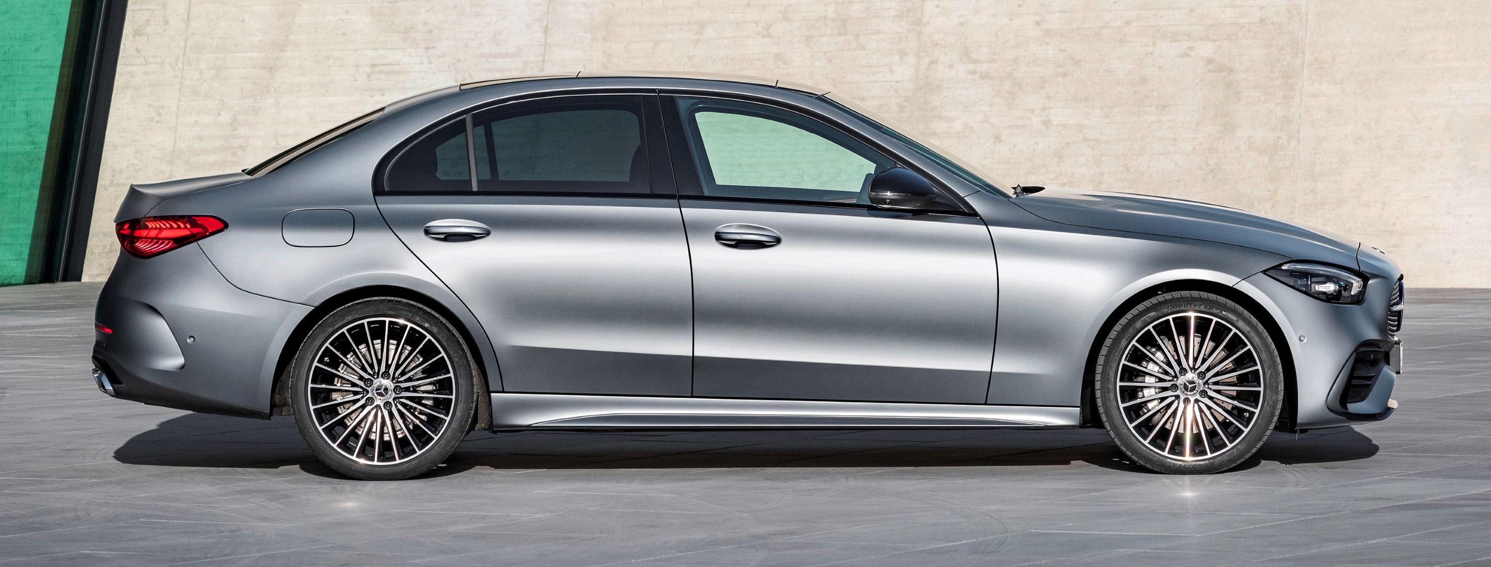 Nowy Mercedes klasy C ceny, wyposażenie, dane techniczne
