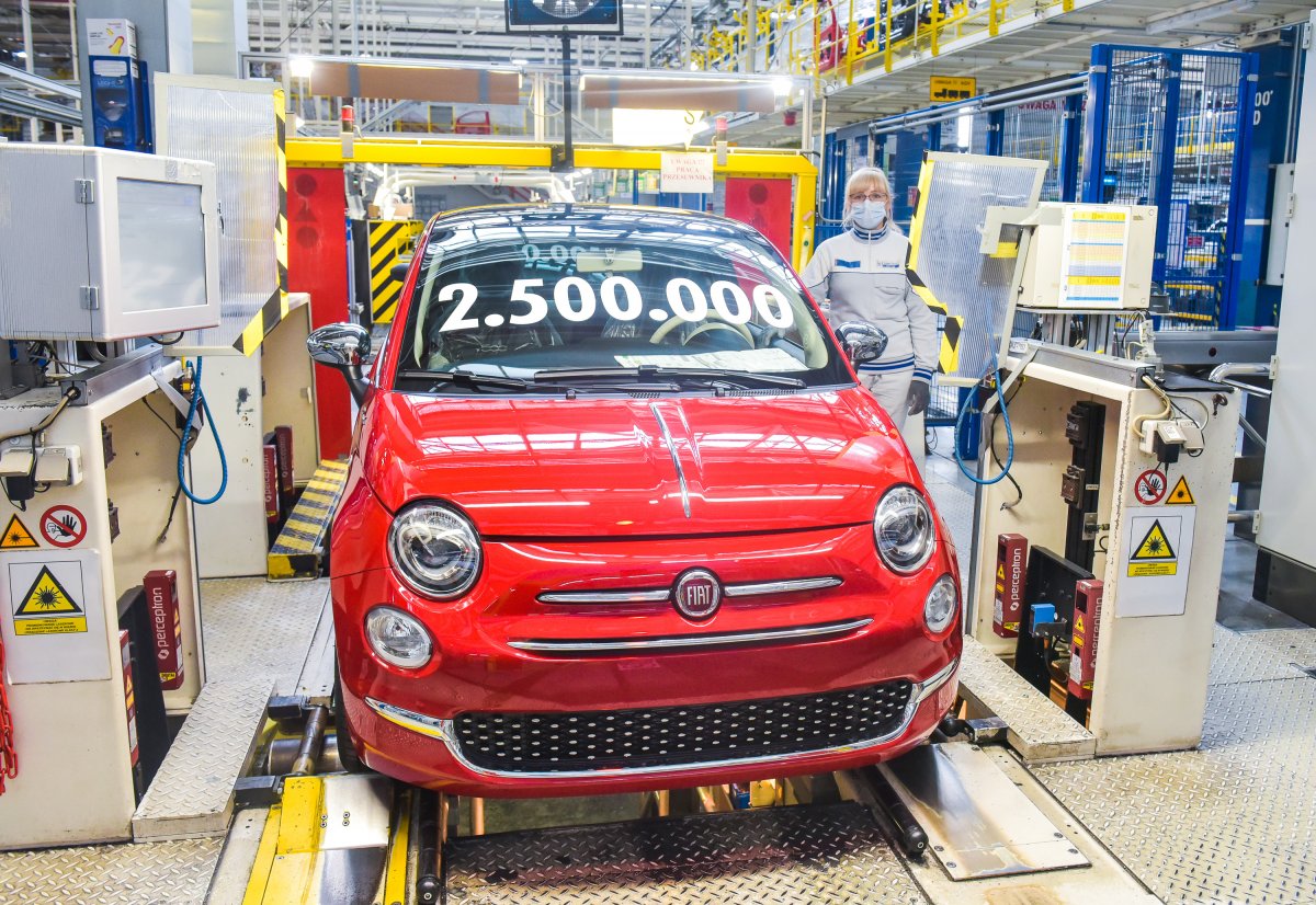 Rekordzista z fabryki w Tychach Fiat 500 nr 2,5 mln