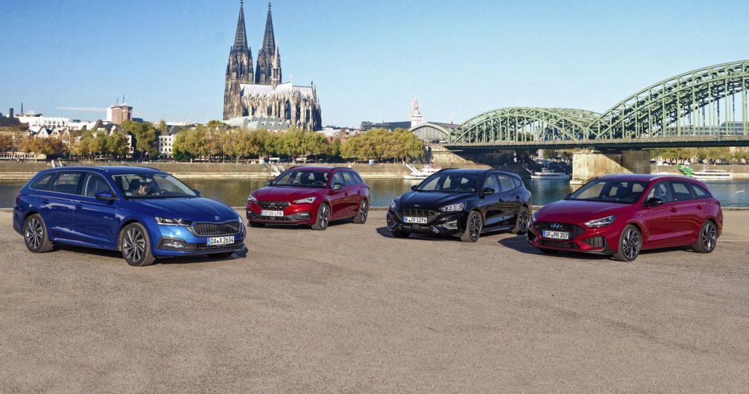 Cztery kompaktowe kombi – porównanie