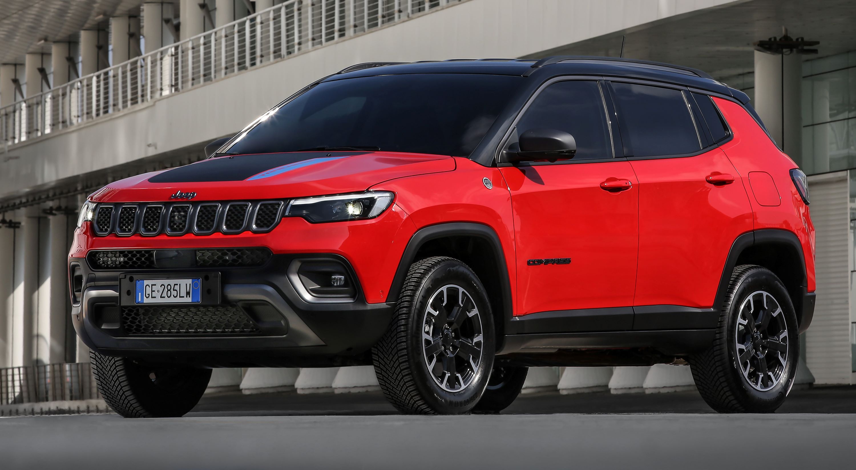 4. New Jeep® Compass Trailhawk 4xe