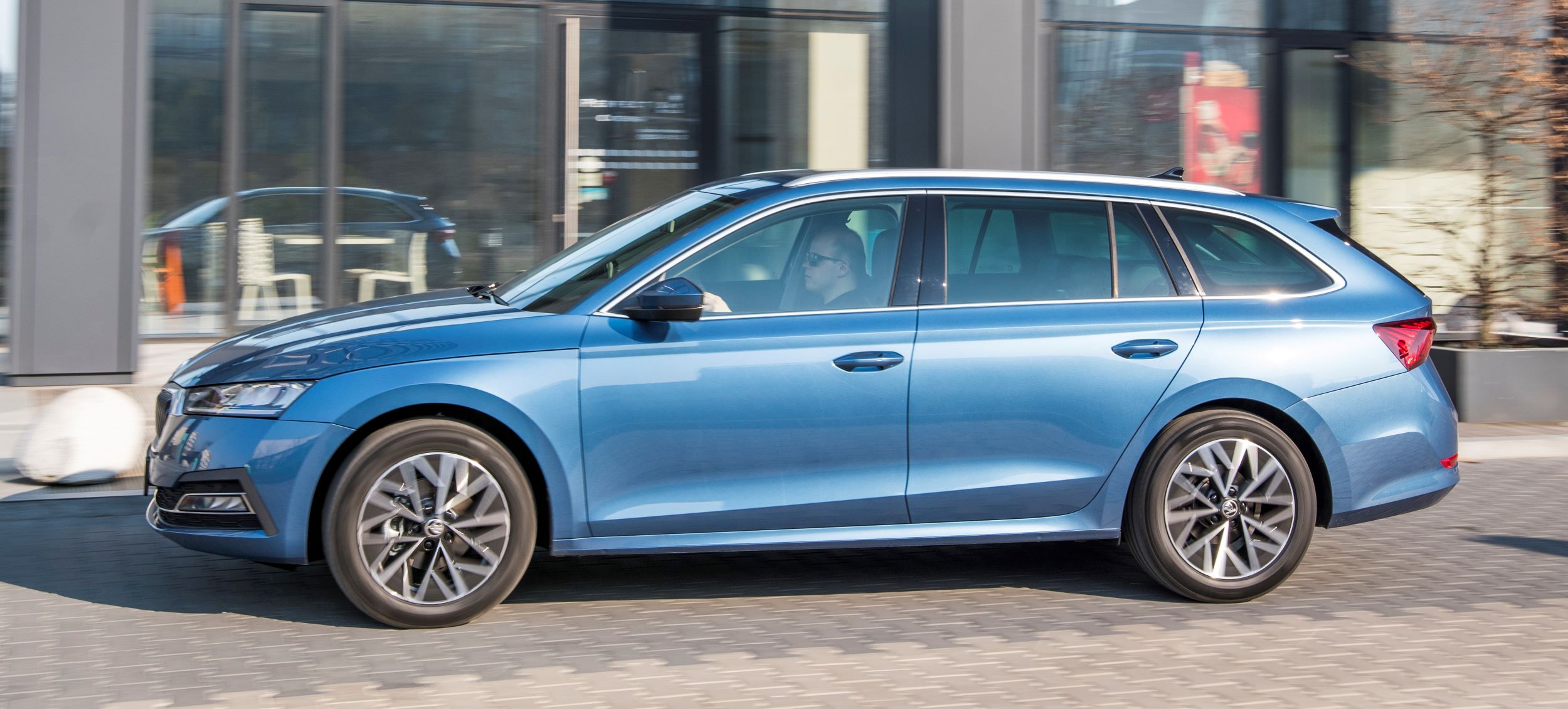 KSZ_SKODA_OCTAVIA_IV_KOMBI_AMBITION_DYNAMIKA_033