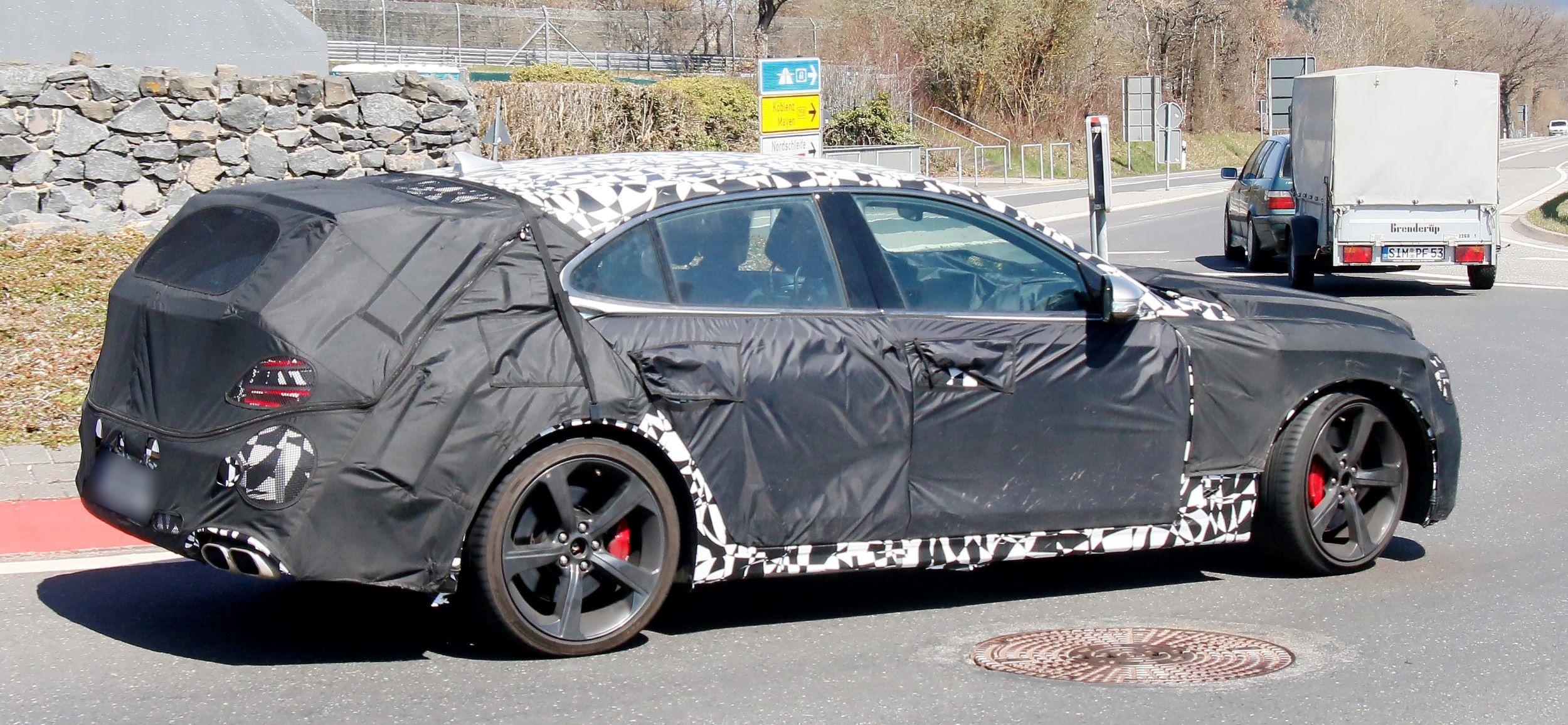 Genesis G70 Shooting Brake 11