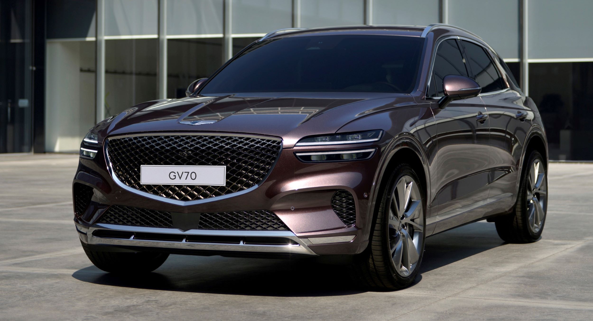 Large-2156-Thefirst-everGenesisGV70makesitsglobaldigitaldebut.