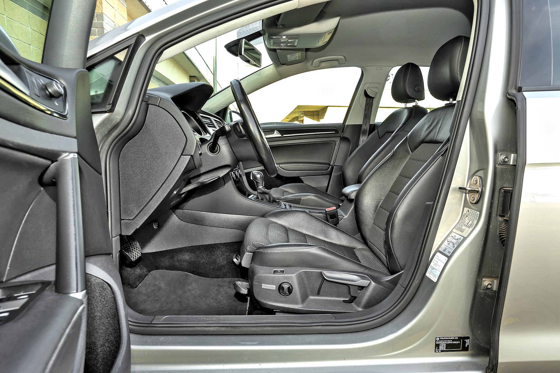 Volkswagen-Golf-VII-1.4-TSI-DSG_15