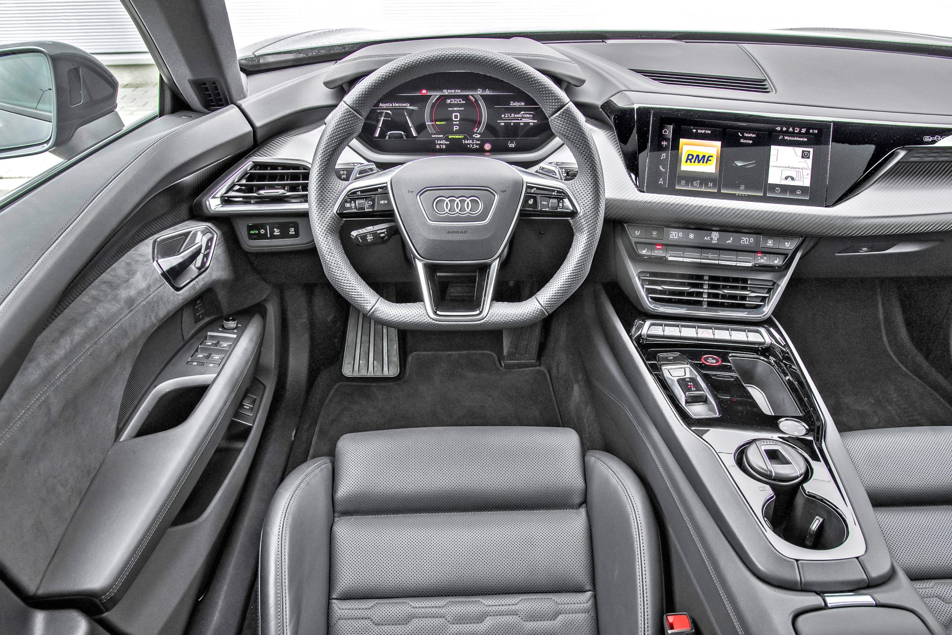 KSZ_AUDI_ETRON_GT_INTERIOR_001