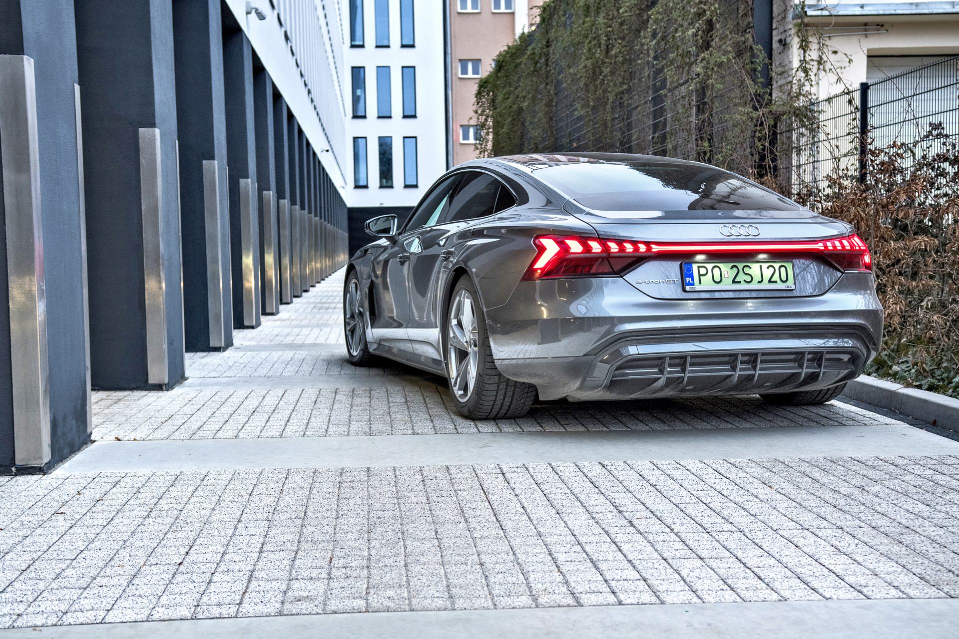 KSZ_AUDI_ETRON_GT_STATYKA_007