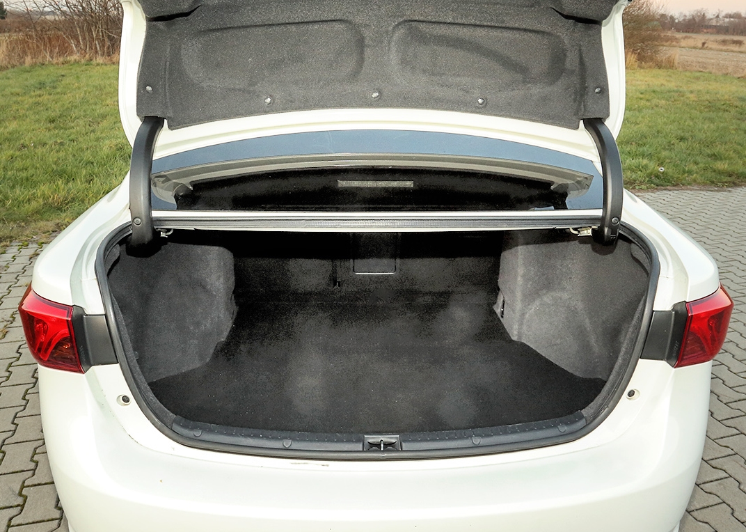 Toyota Avensis III bagaznik