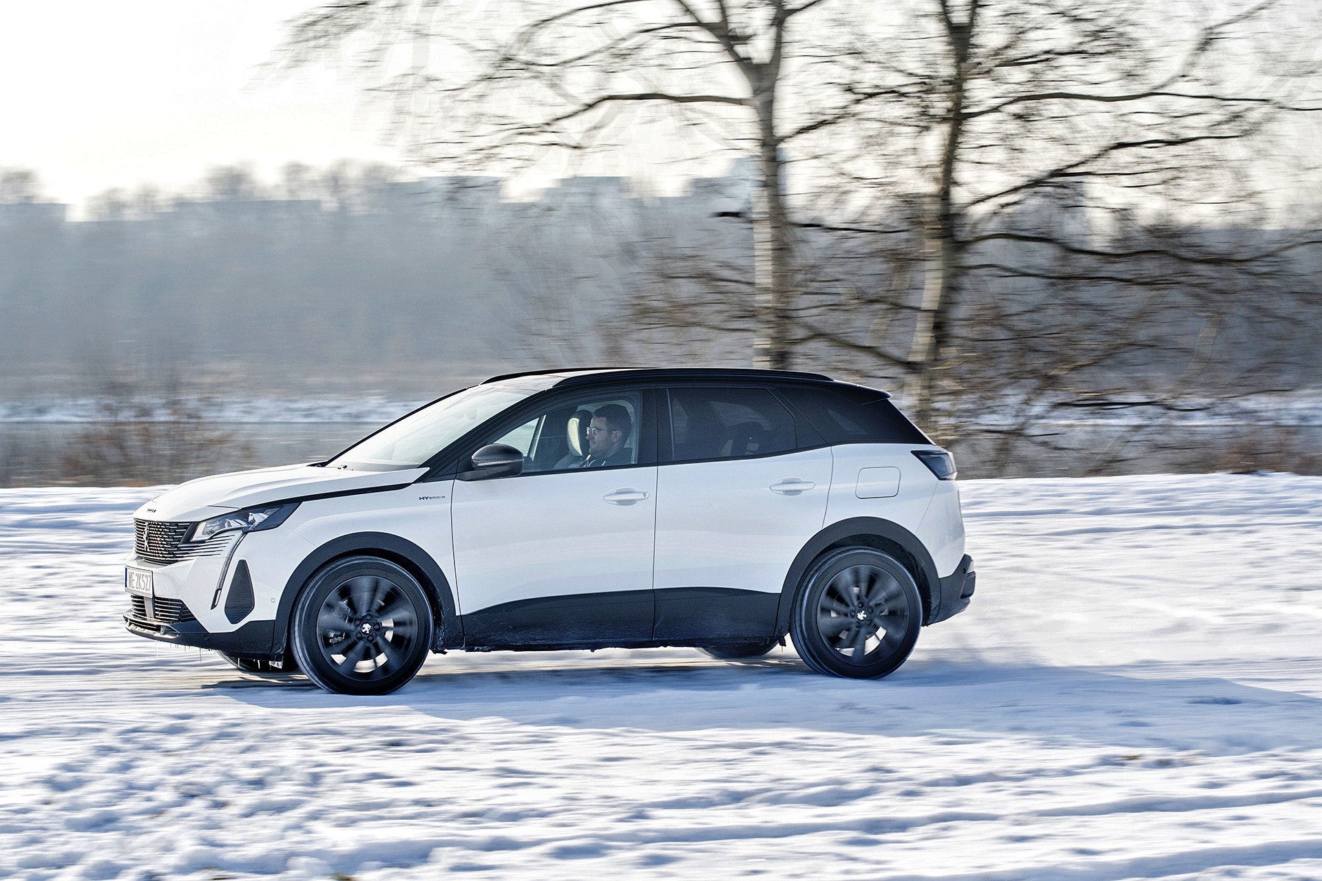 KSZ_PEUGEOT_3008_II_FL_HYBRID_DYNAMIKA_009