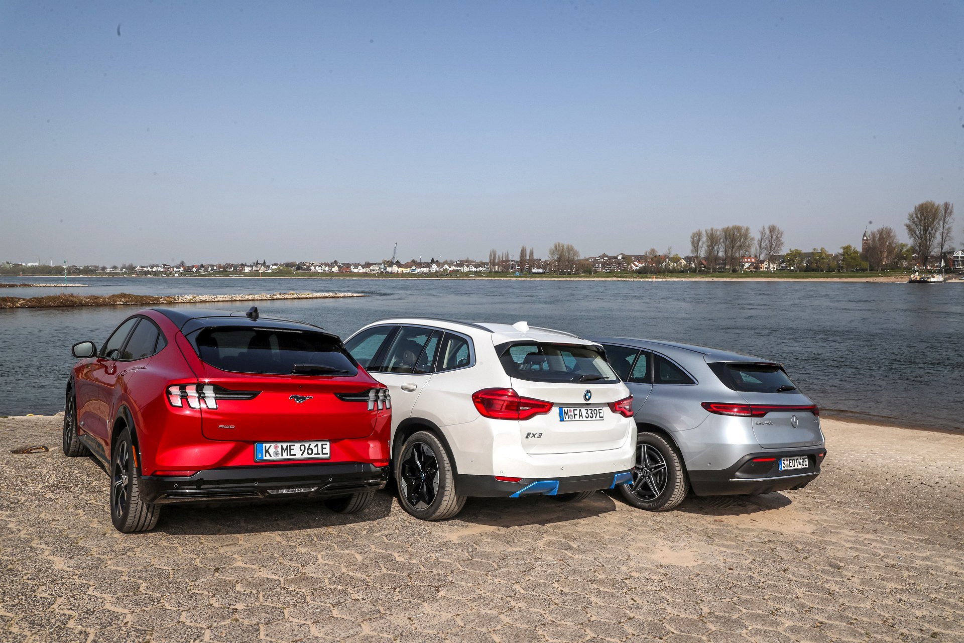 BMW_iX3_Ford_Mustang_Mach-E_Mercedes_EQC_0421_Gotta_200