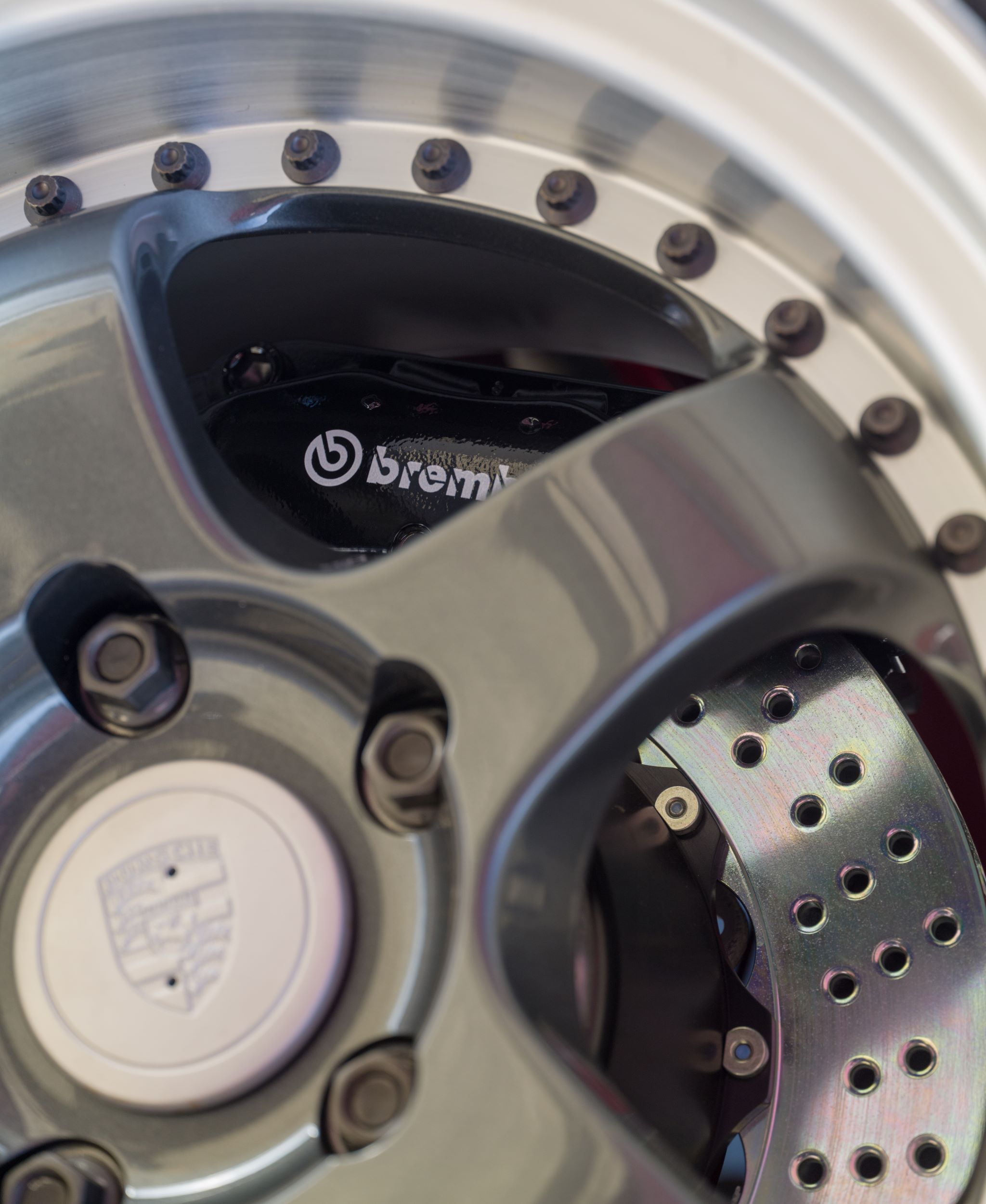 Porsche 911 Everrati hamulce