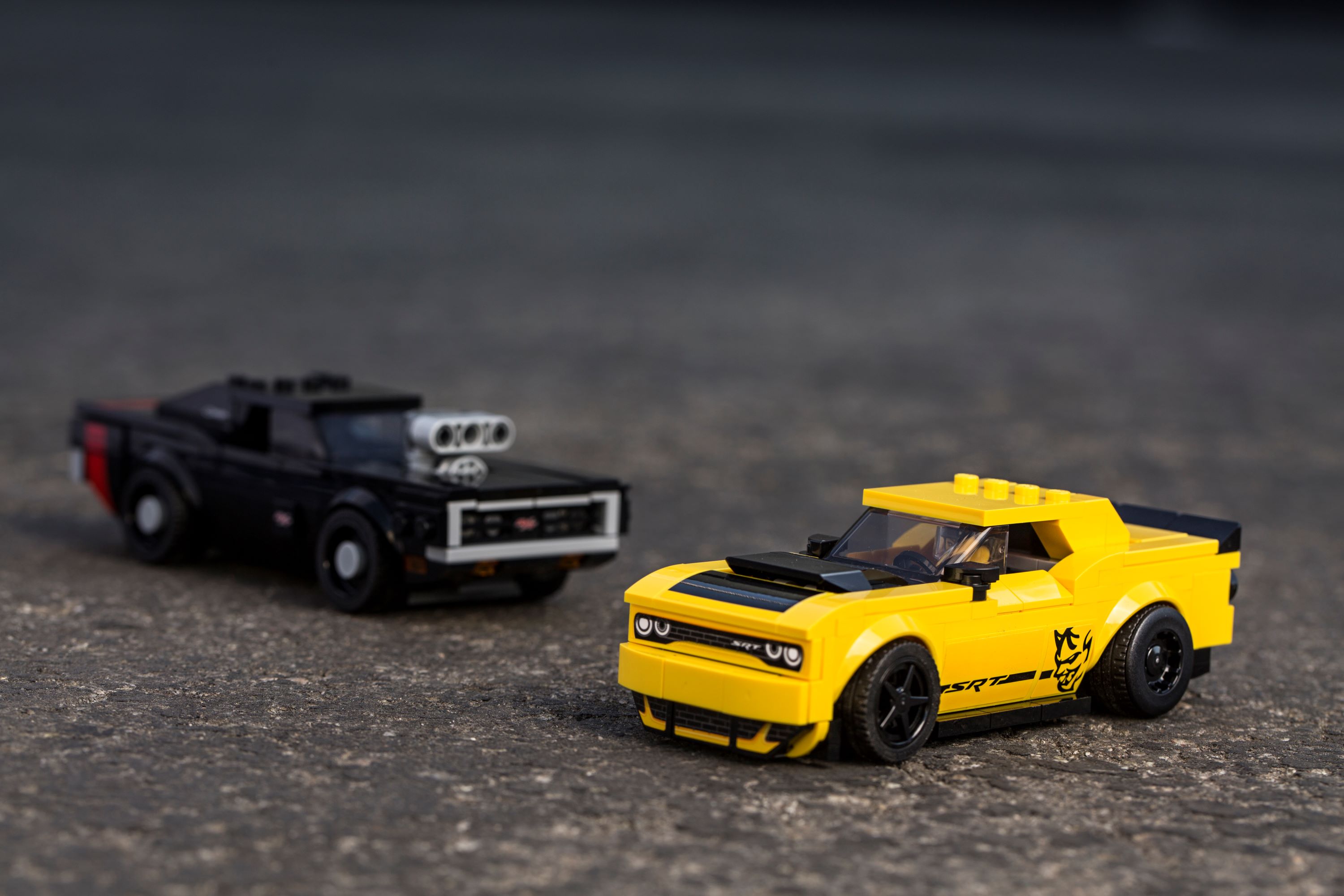 Dodge Challenger SRT Demon i Dodge Charger R/T z Lego